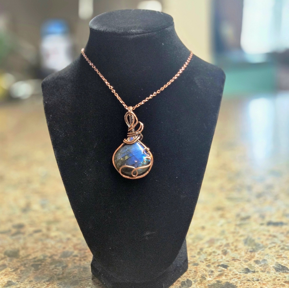 Labadorite Pendant